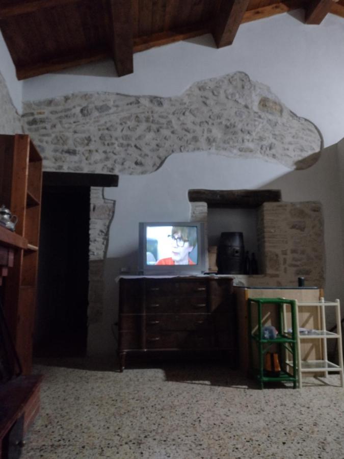 Casa Vacanze Borgo Medievale Villa Porzano Esterno foto