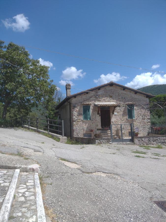 Casa Vacanze Borgo Medievale Villa Porzano Esterno foto